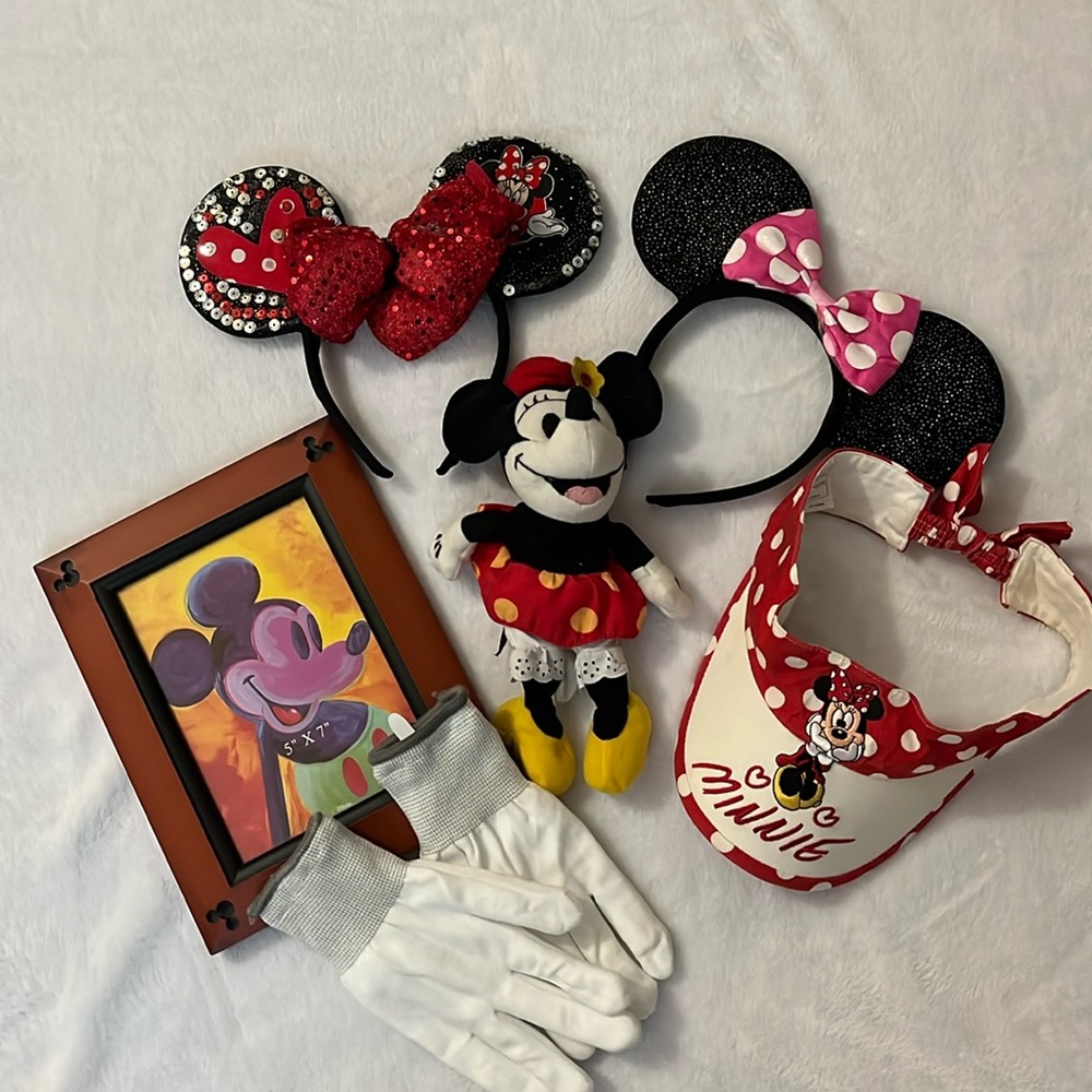 Disney Pack- Hats …Light up gloves..Picture Frame….Toy